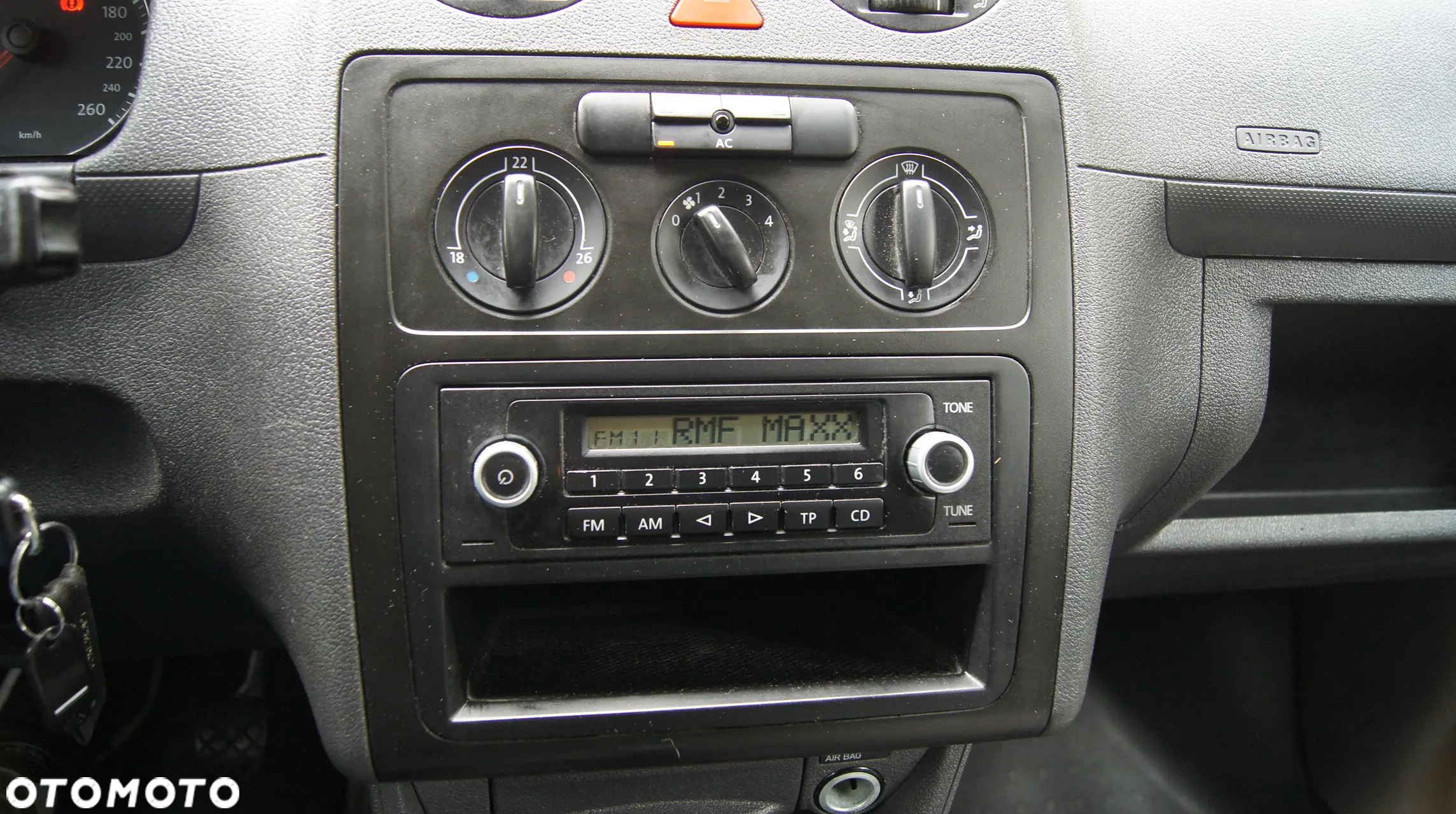 Volkswagen CADDY - 19