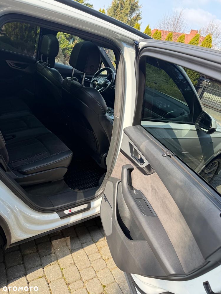 Audi Q7 - 16