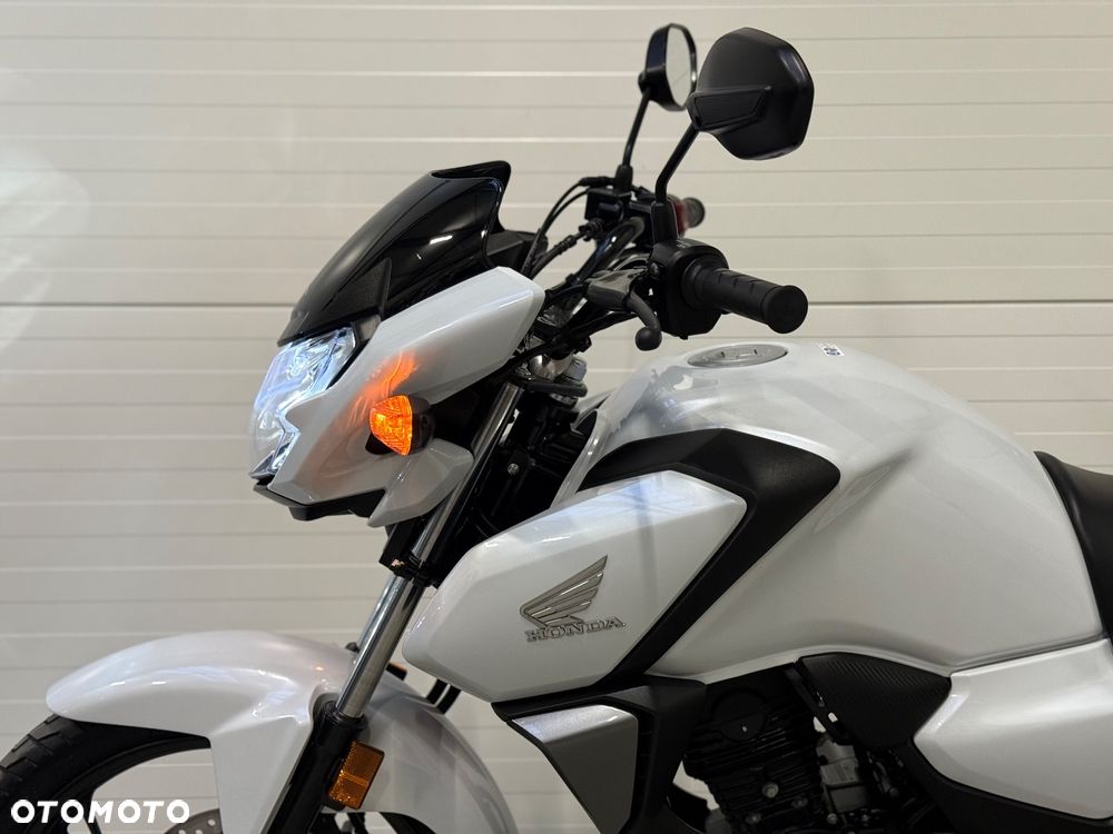 Honda CB - 22