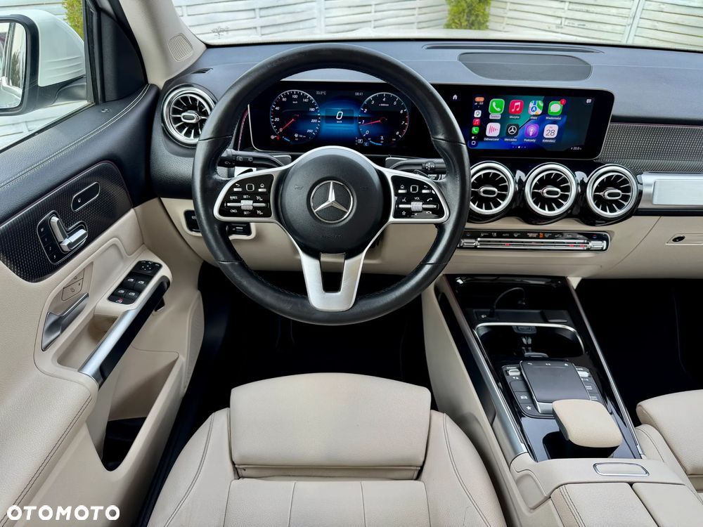 Mercedes-Benz GLB 250 4Matic 8G-DCT - 6