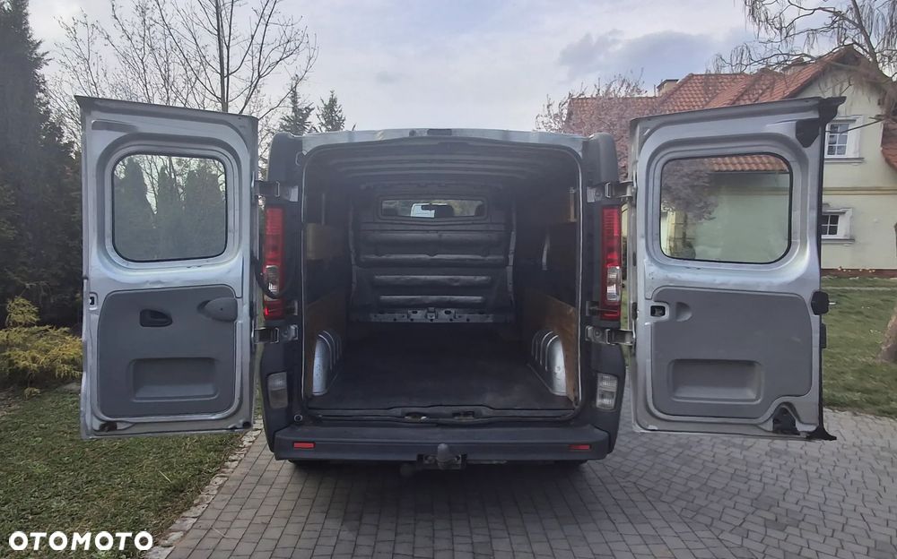 Opel Vivaro - 9