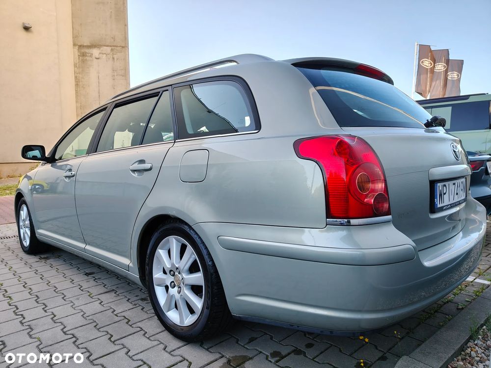 Toyota Avensis - 3