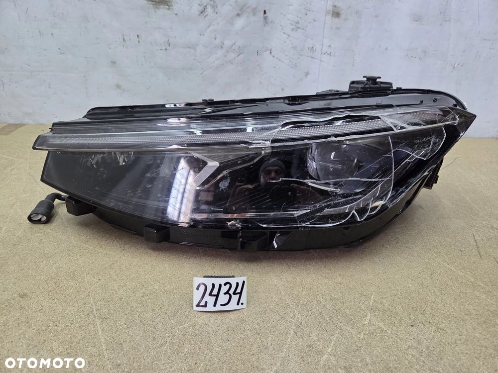 Volkswagen Passat B9 3J1941035 lampa lewy przód przedni - 1