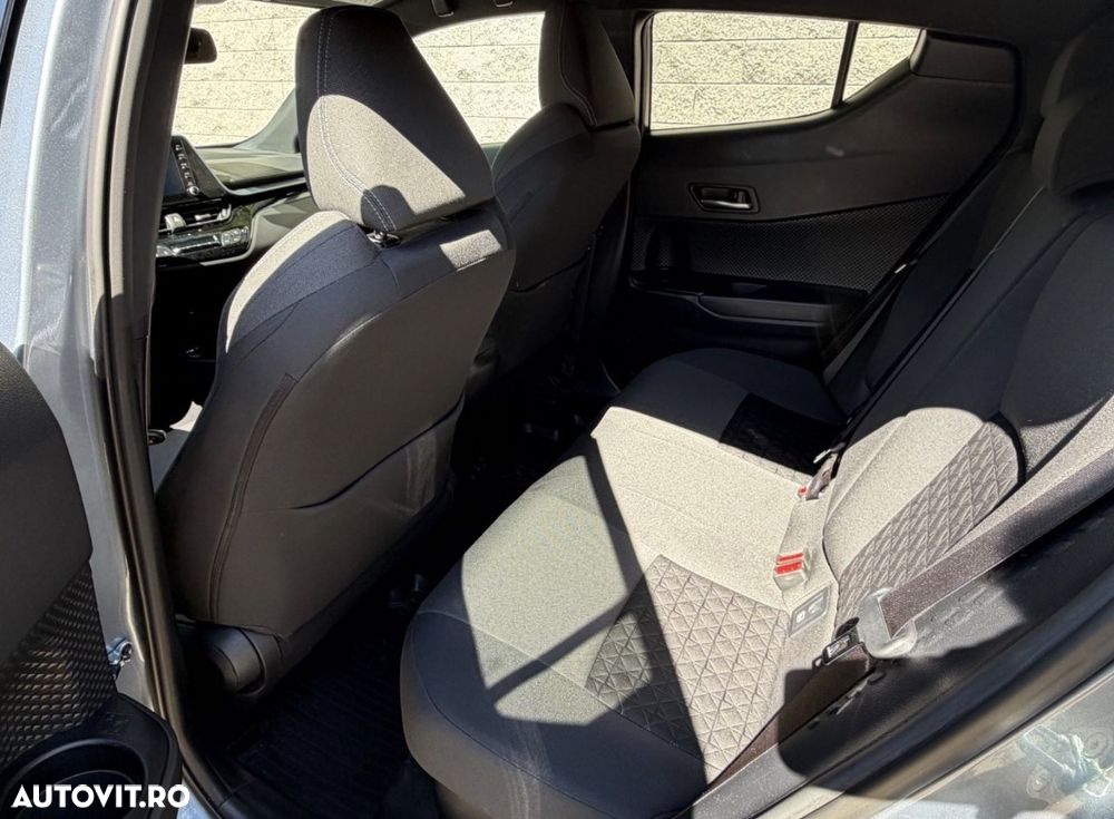 Toyota C-HR Style - 10