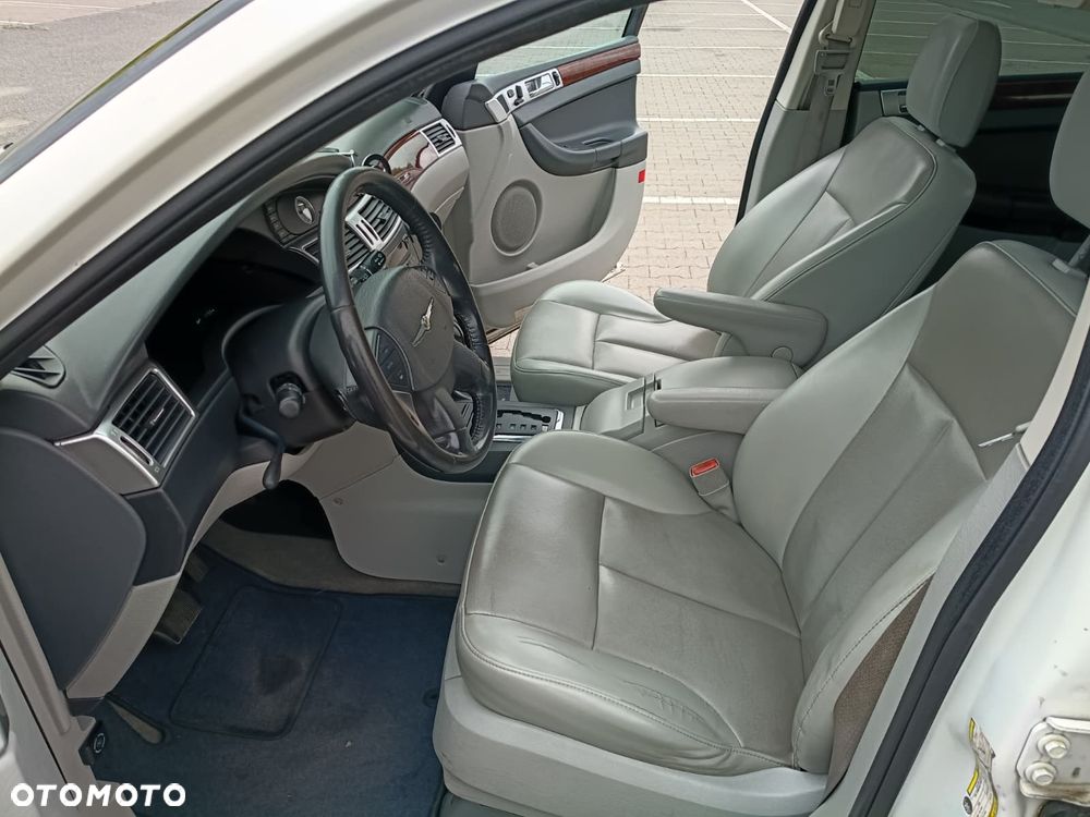 Chrysler Pacifica - 29