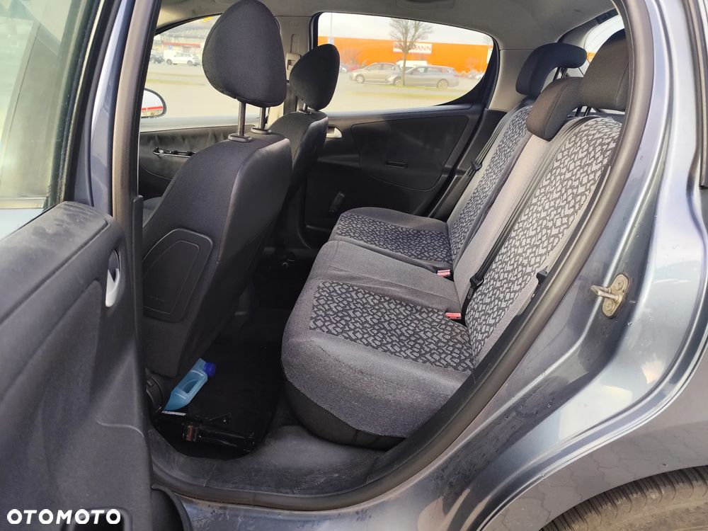 Peugeot 207 1.4 16V Presence - 13