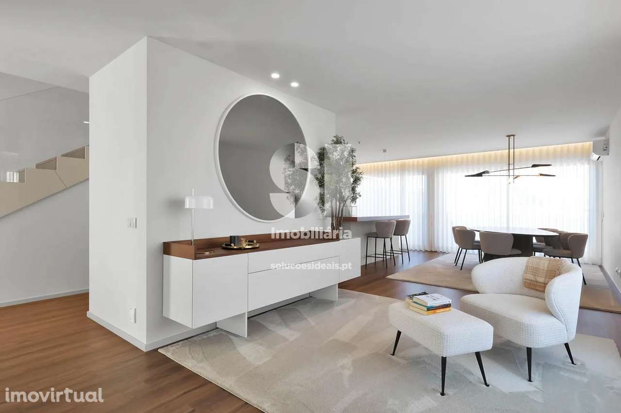 Moradia Isolada T4 - Grande imagem: 3/44