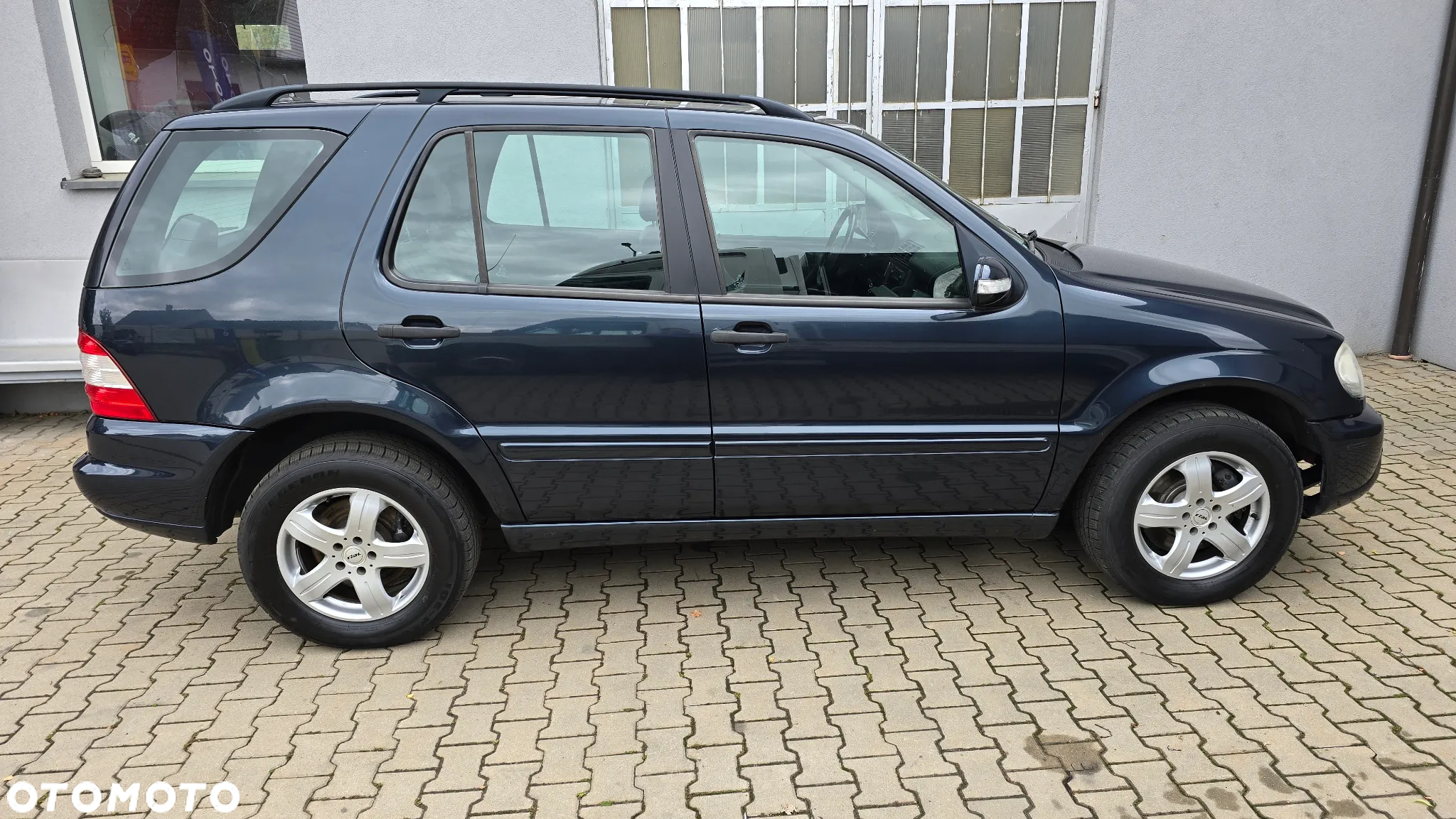 Mercedes-Benz ML 320 - 11