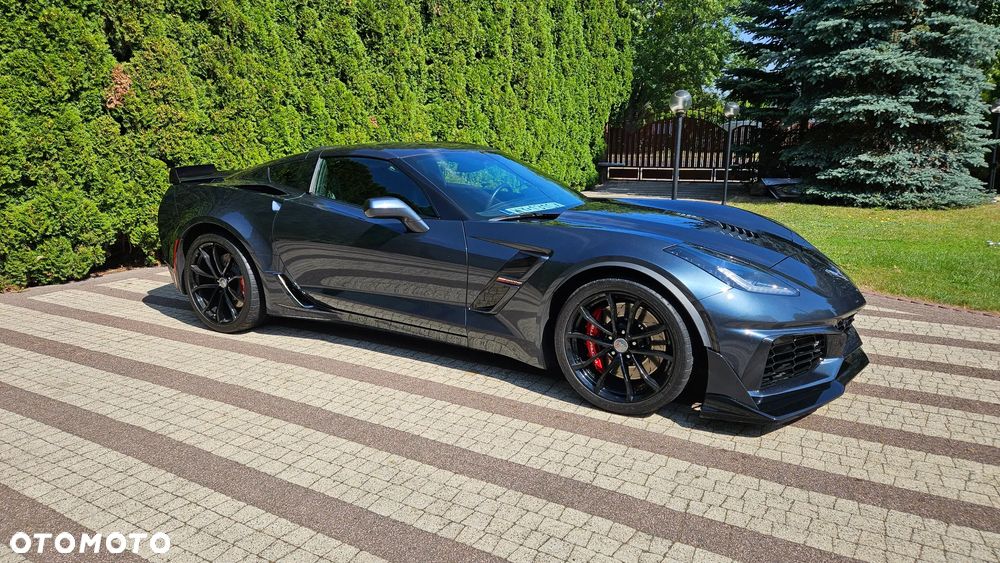 Chevrolet Corvette - 2