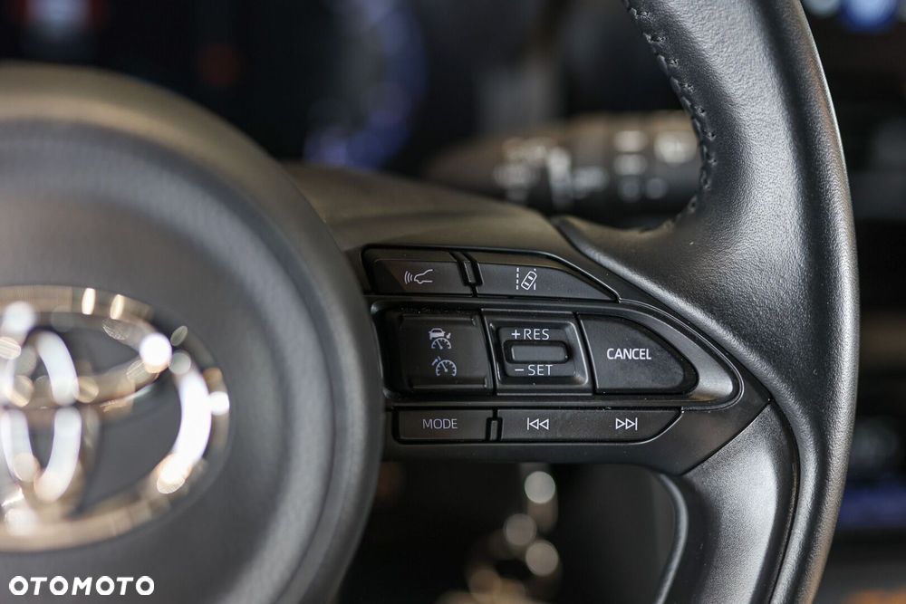 Toyota Yaris Cross Hybrid 1.5 Comfort - 32