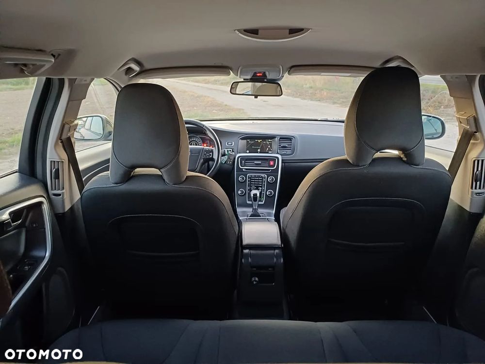 Volvo V60 D2 Drive-E Kinetic - 17