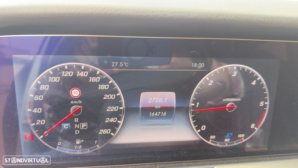 Mercedes-Benz E 220 d 4Matic 9G-TRONIC Avantgarde - 18