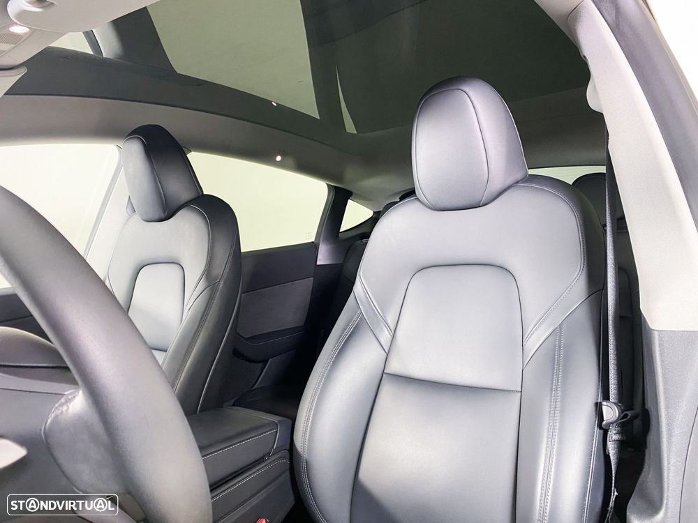 Tesla Model Y Long Range Tração Integral - 17