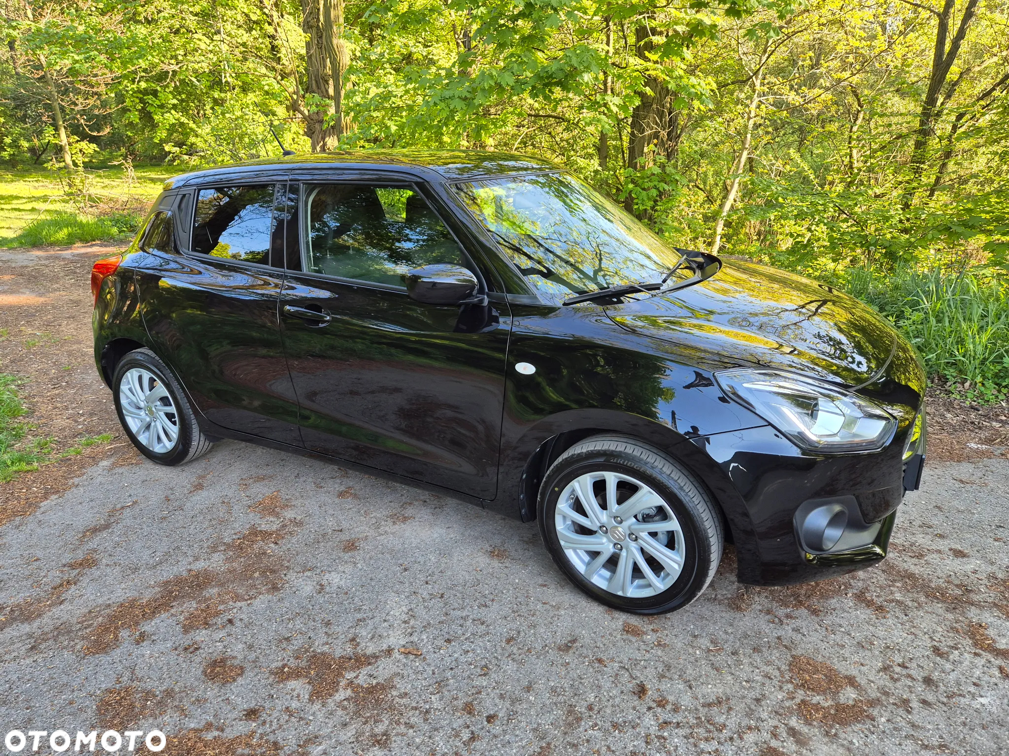 Suzuki Swift 1.2 Dualjet SHVS Premium CVT - 12