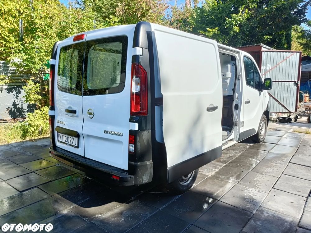 Opel vivaro - 10