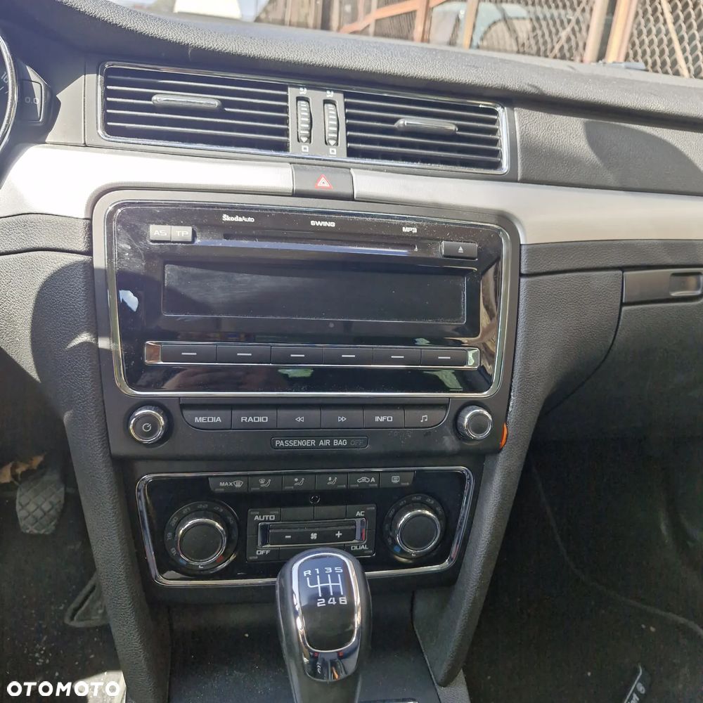 Skoda Superb 2.0 TDI Comfort - 11