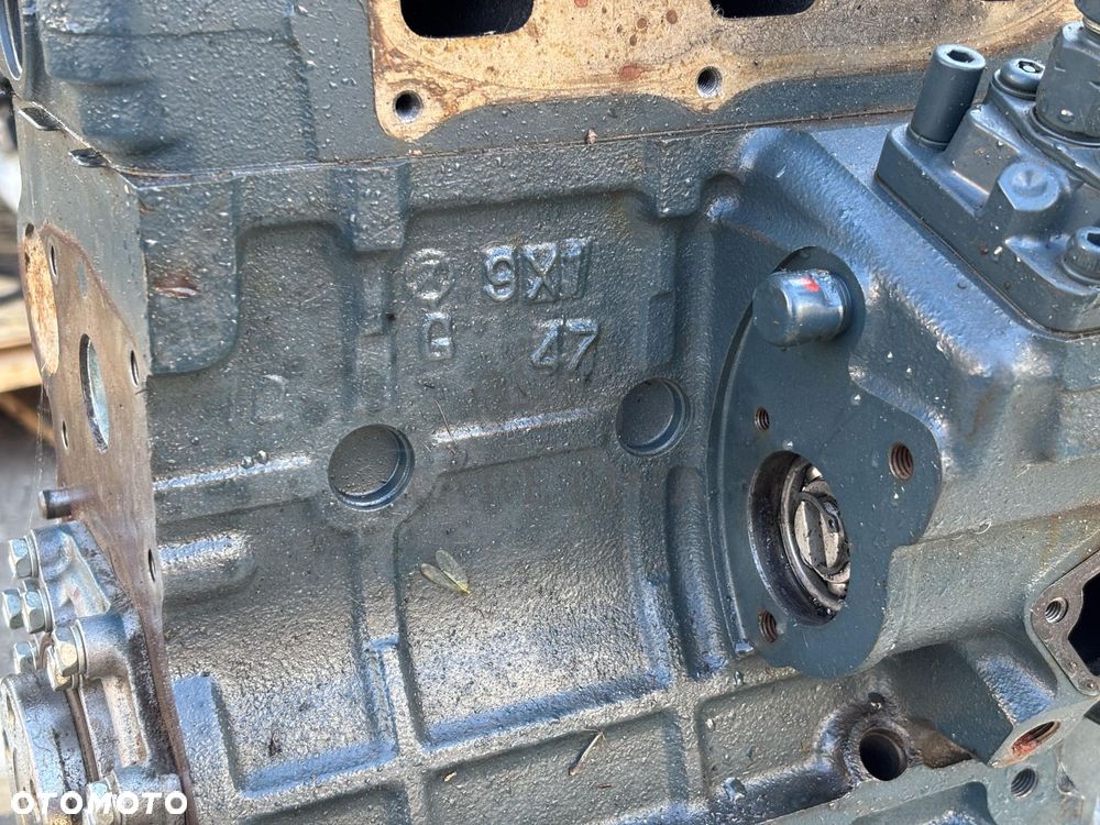 Kubota D722 D722-EF01 Silnik Słupek Pokrywa Blok Głowica Miska Tłok Klawiatura CZĘŚCI - 9