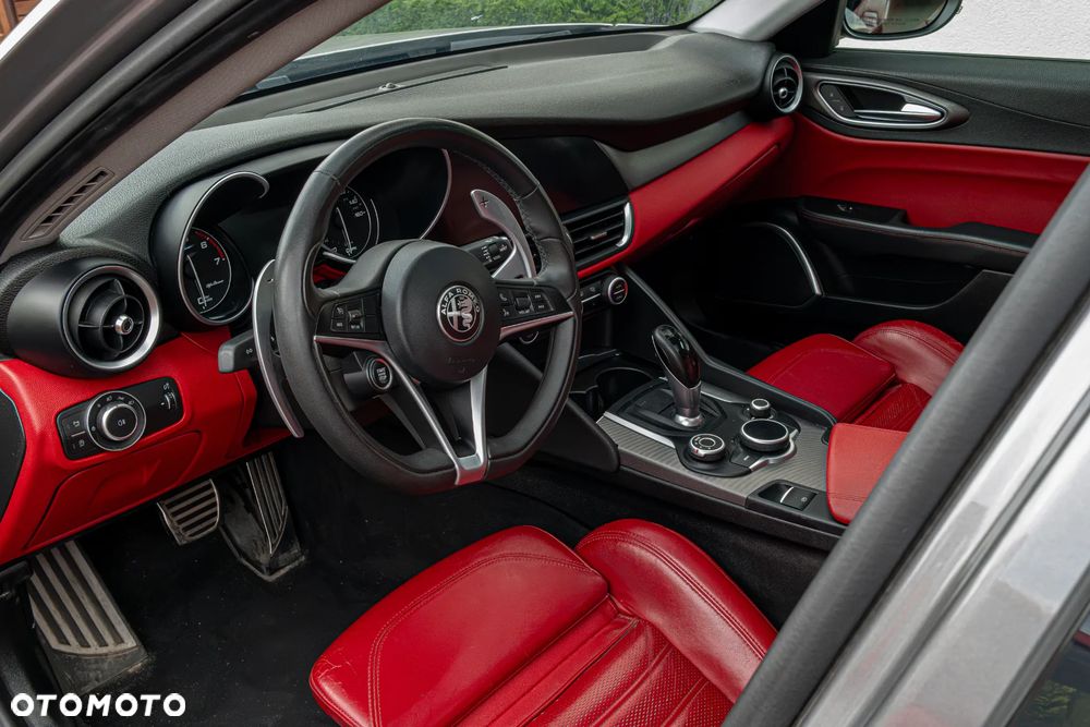 Alfa Romeo Giulia - 13