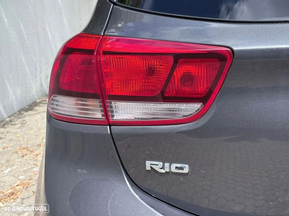 Kia Rio 1.2 CVVT Urban - 23