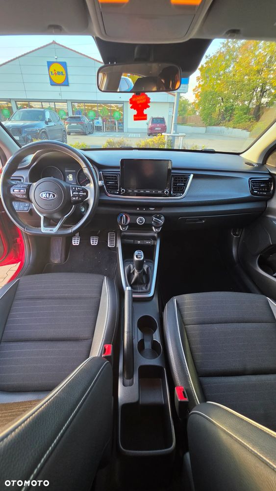 Kia Rio - 17