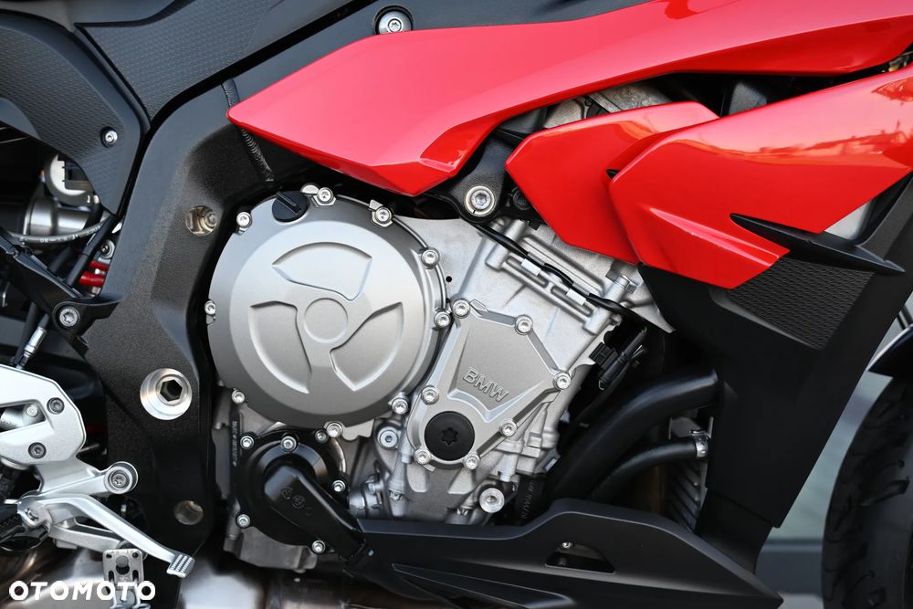 BMW XR - 10