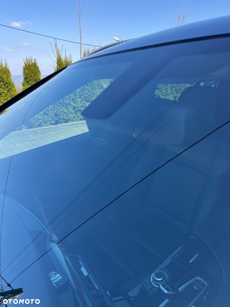 BMW Seria 5 525d xDrive Sport-Aut Modern Line - 22