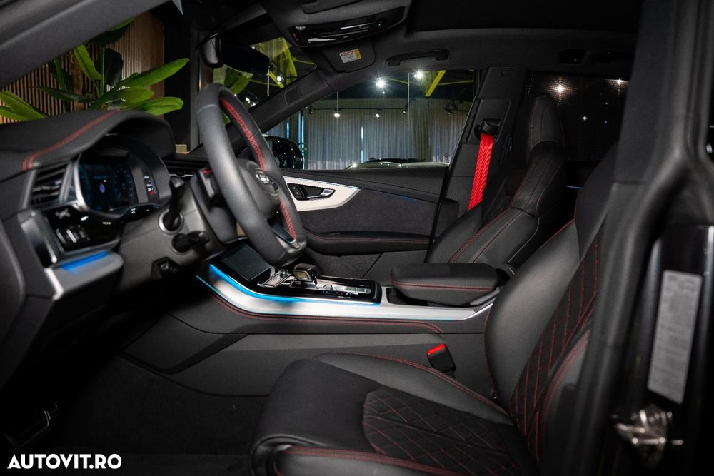 Audi Q8 - 24