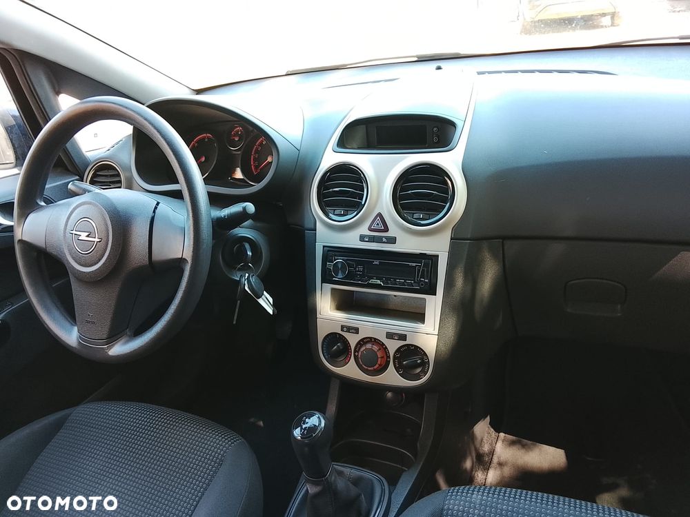 Opel Corsa 1.3 CDTI - 10