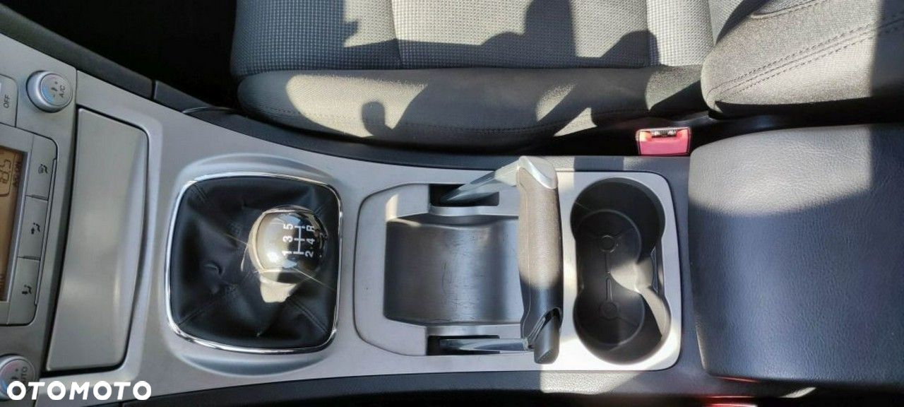 Ford S-Max - 32