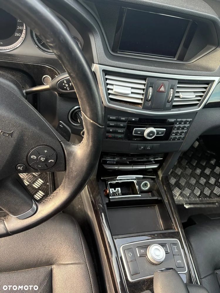 Mercedes-Benz Klasa E 350 CDI DPF BlueEFFICIENCY 7G-TRONIC Avantgarde - 15