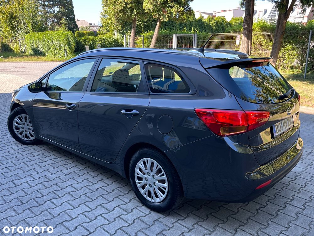Kia Ceed 1.6 GDI Spirit - 12