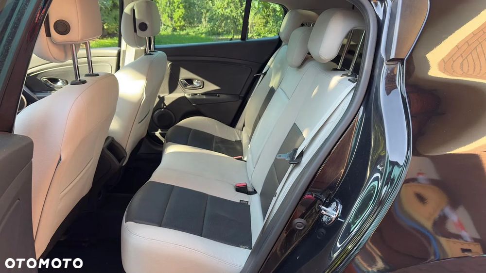 Renault Megane dCi 160 FAP GT - 12