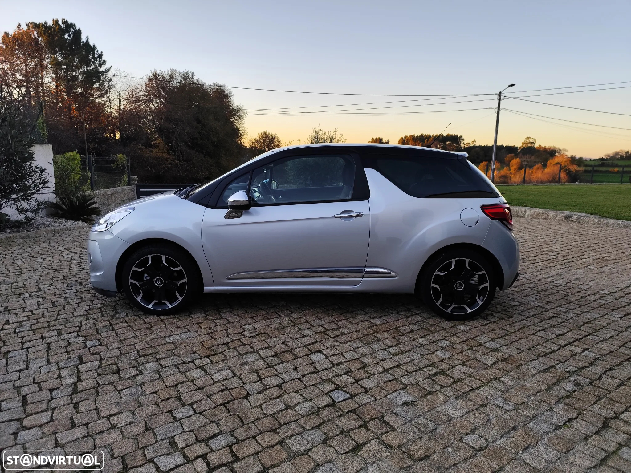Citroën DS3 1.6 HDi Airdream So Chic - 15