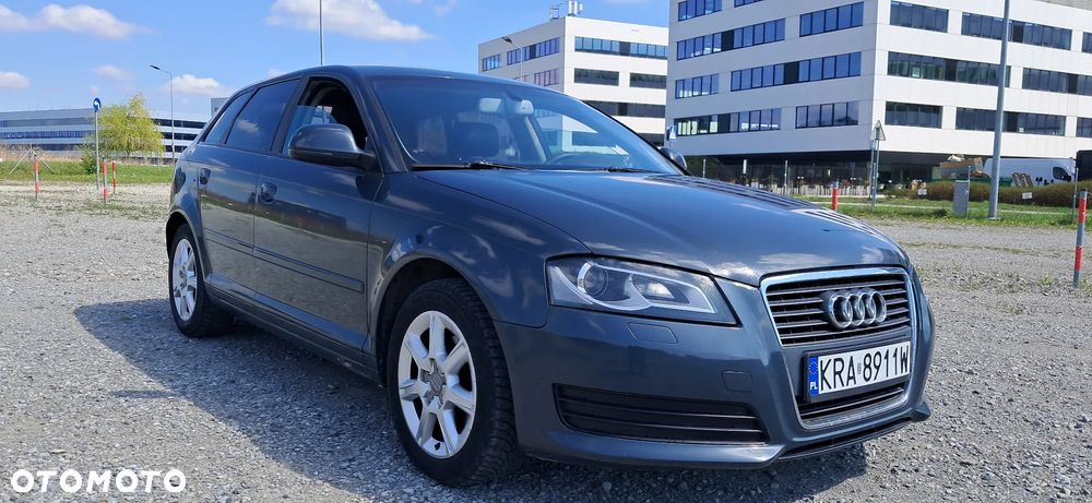 Audi A3 Sportback 1.6 TDI DPF Attraction - 1