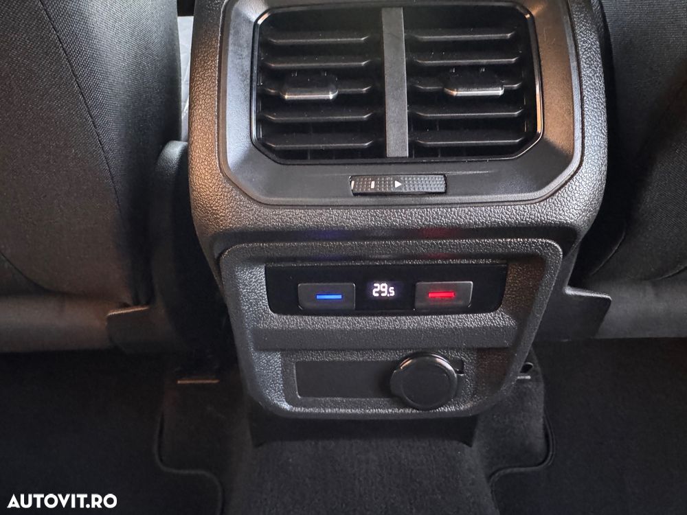 Volkswagen Tiguan 2.0 TDI SCR DSG R-Line - 28