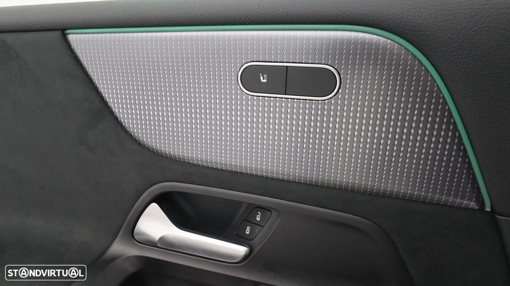 Mercedes-Benz EQB 250 AMG Line - 21