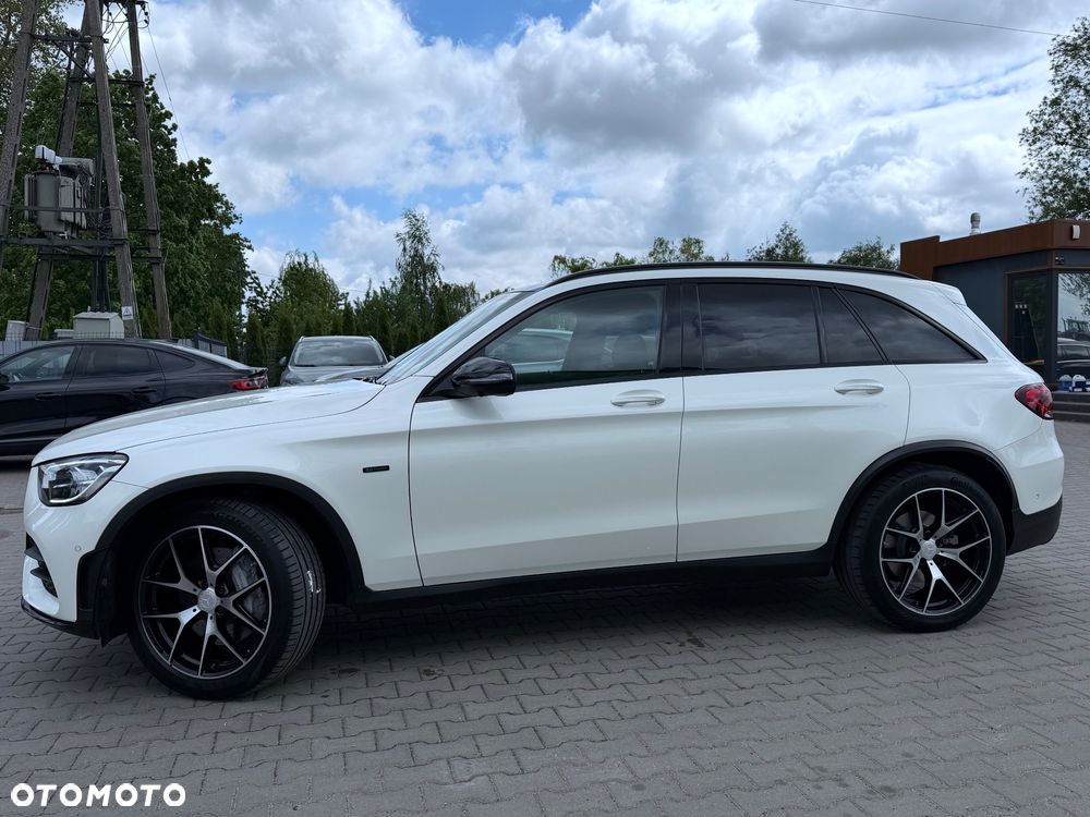 Mercedes-Benz GLC 300 de 4Matic 9G-TRONIC AMG Line - 4