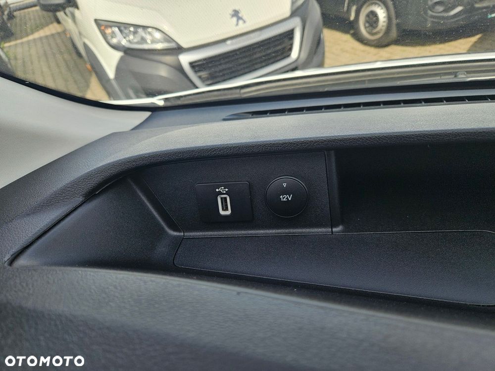 Ford transit L4H3 *69900zł NETTO* Brygadówka 6 osób 2,0TdCi/131KM - 19