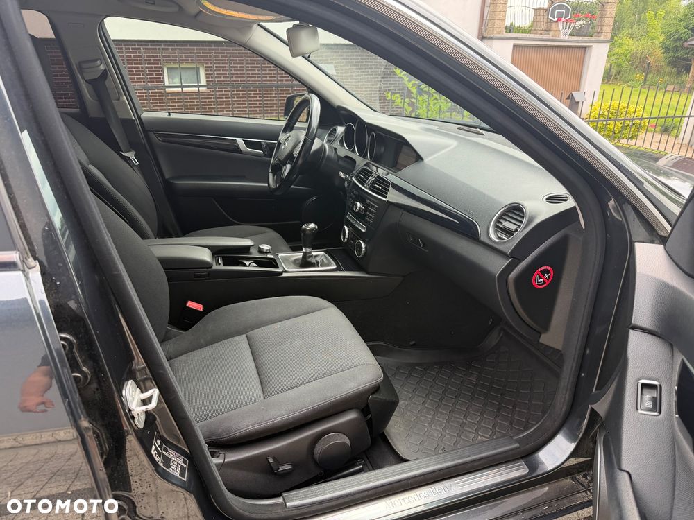 Mercedes-Benz Klasa C 200 (BlueEFFICIENCY) - 15