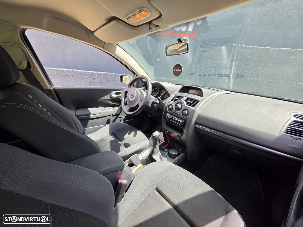 Renault Mégane 1.5 dCi Dynamique - 10