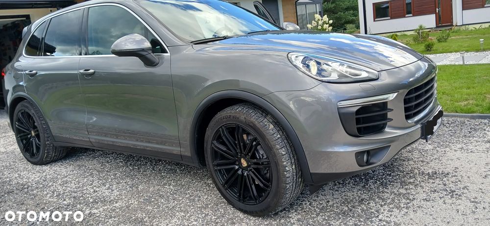 Porsche Cayenne - 2