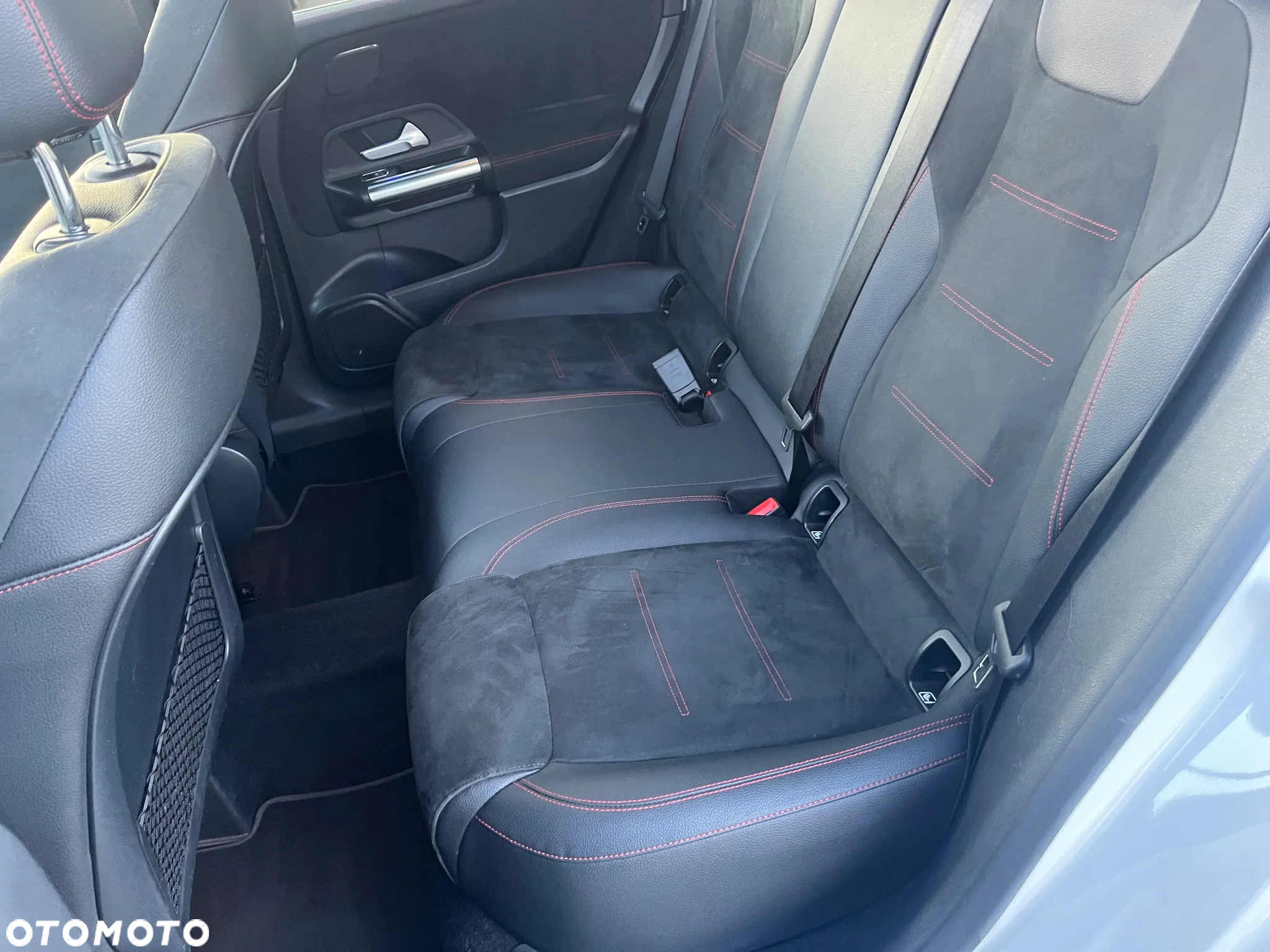 Mercedes-Benz Klasa B 200 d 8G-DCT AMG Line - 36