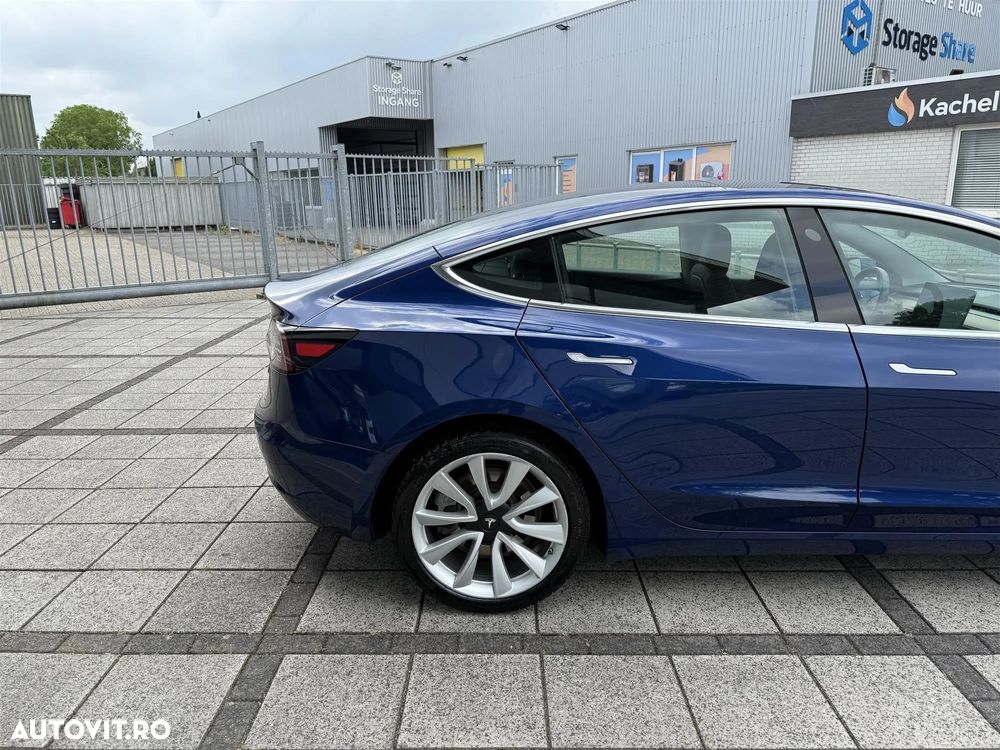 Tesla Model 3 Standard Reichweite Plus Hinterradantrieb - 15