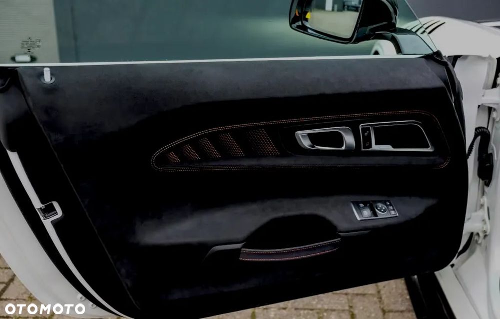 Mercedes-Benz AMG GT - 13