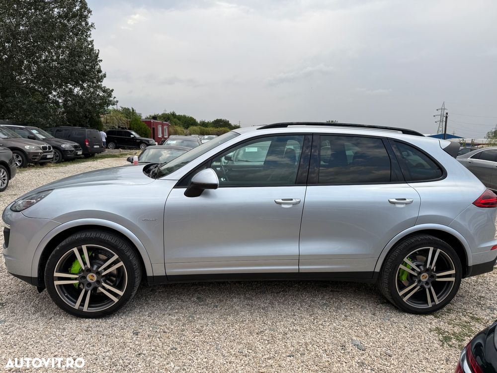 Porsche Cayenne Diesel Platinum Edition - 19
