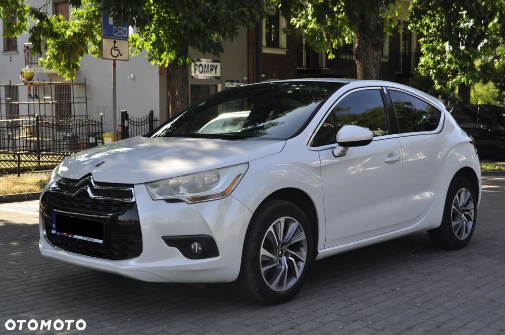 Citroën DS4 THP 155 EGS6 SoChic - 3