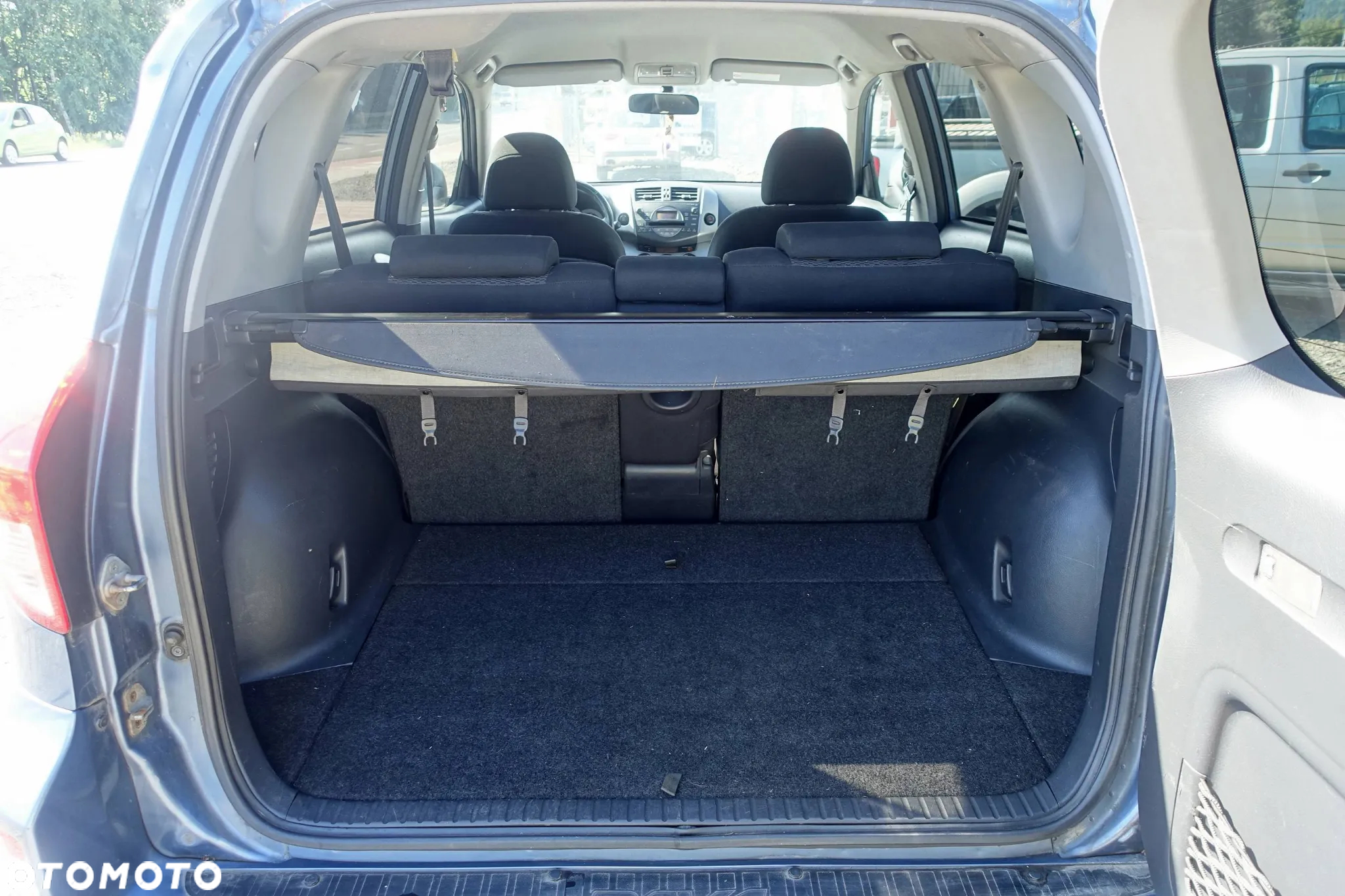 Toyota RAV4 2.2 D-4D 4x4 - 24
