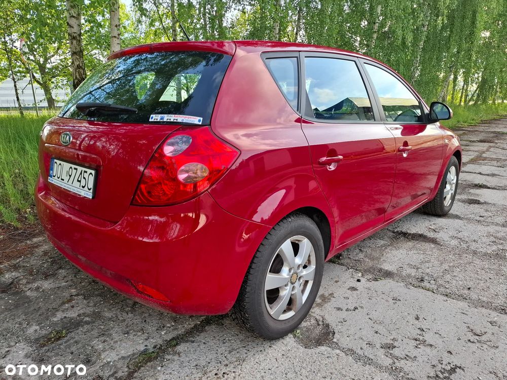 Kia Ceed 1.4 Comfort + - 11