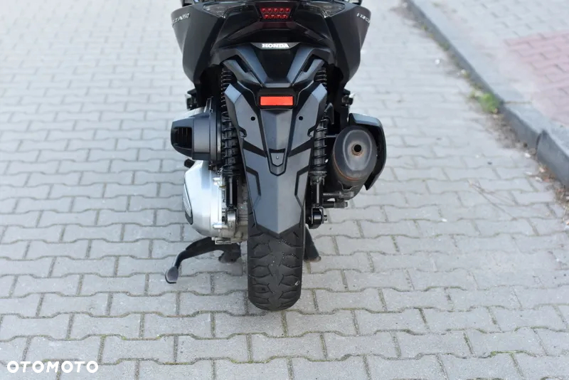 Honda NSS - 16