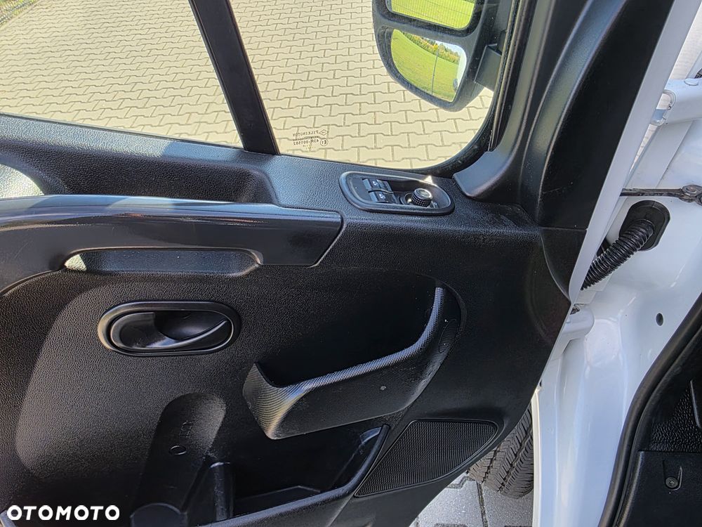 Opel Mavano - 14